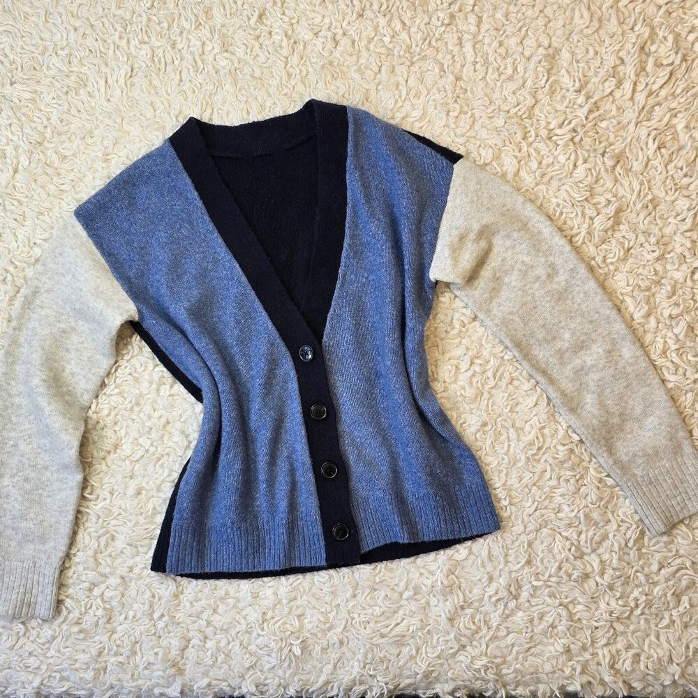 Vintage Cardigan from the 1960's, Size Small